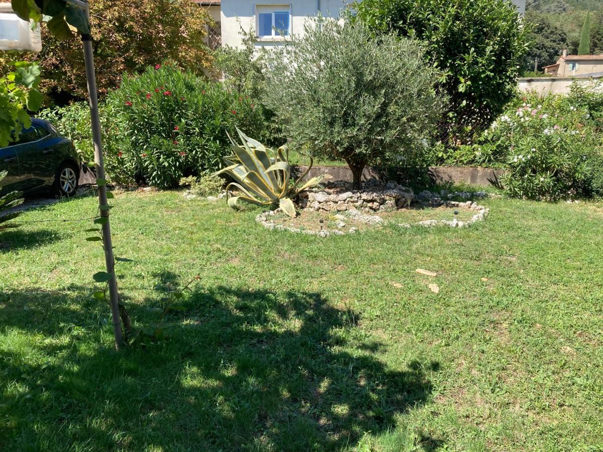 Hotel Chez Val Et Phil La Voulte-sur-Rhone Exterior foto