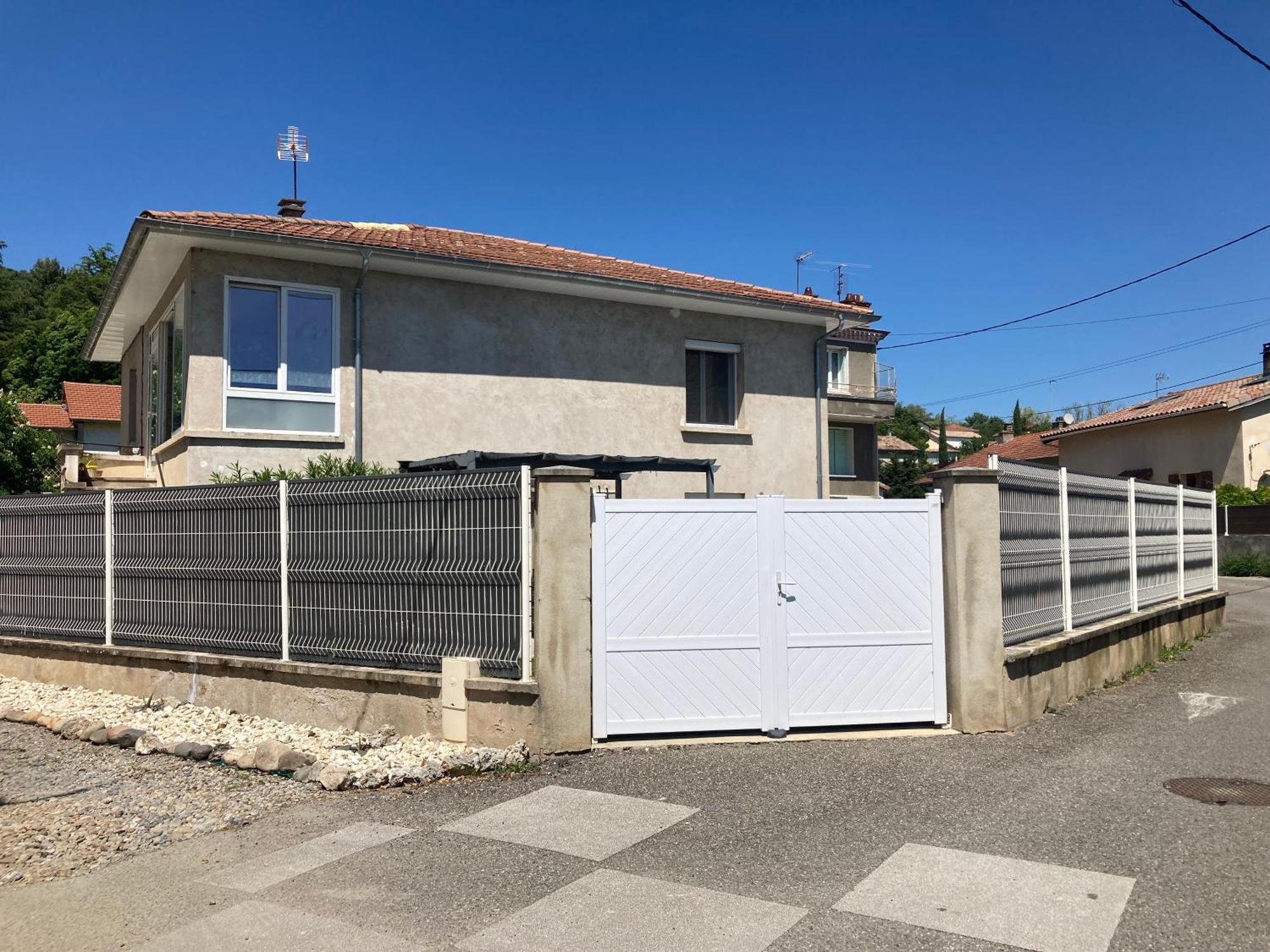 Hotel Chez Val Et Phil La Voulte-sur-Rhone Exterior foto